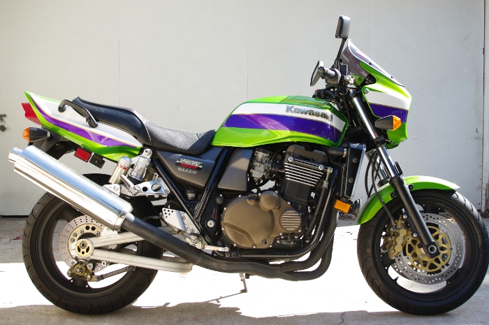 Kawasaki ZRX1200 Motorcycle Right Side